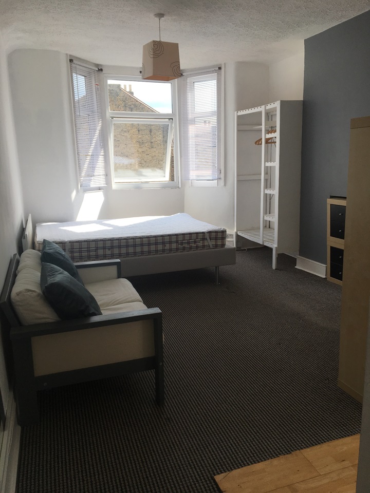 Catford Studio Flat, Ringstead Rd, SE6 To Rent Now for £900.00 p/m