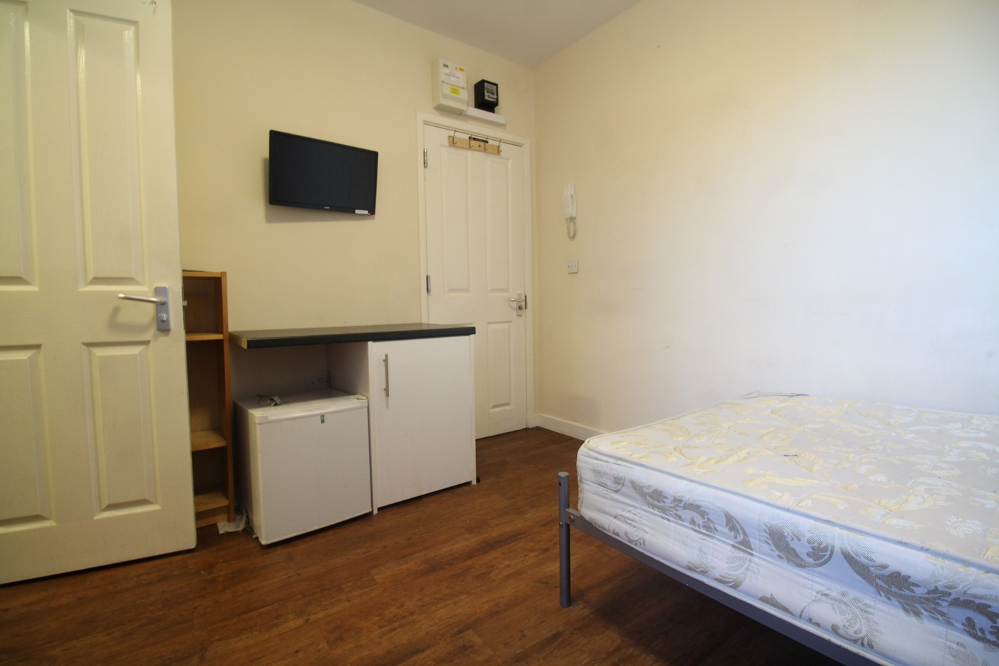 Coventry Bedsit, Humber Avenue, CV1 To Rent Now for £450.00 p/m