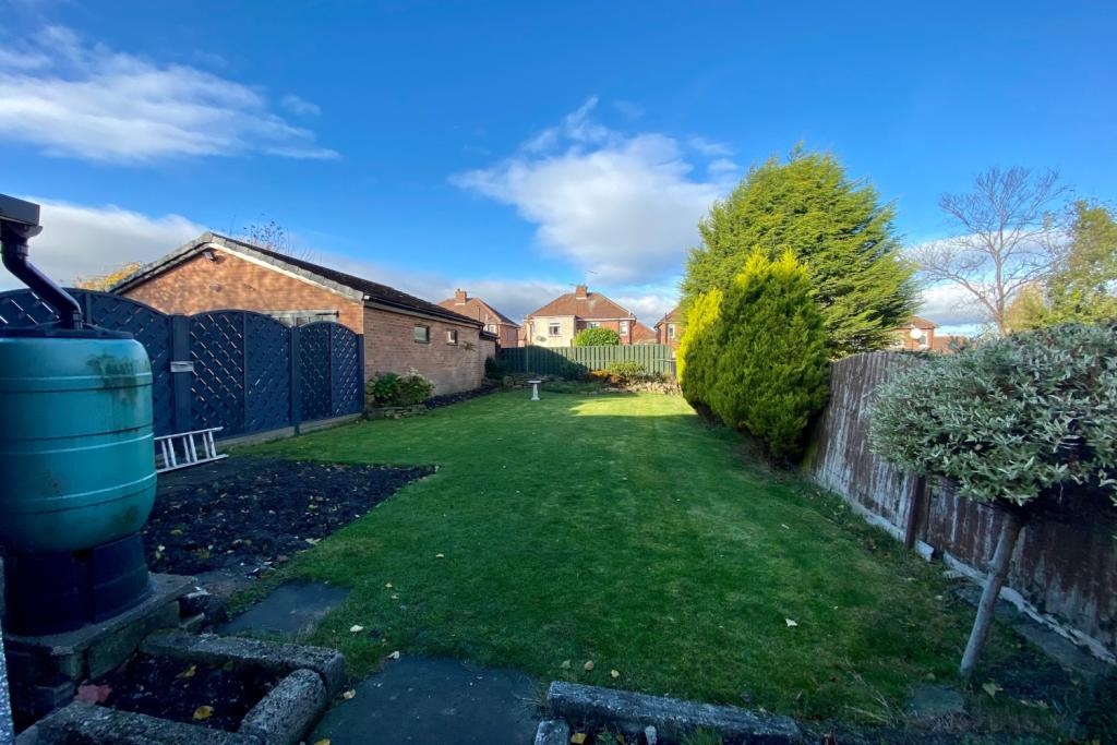 Sheffield 3 Bed SemiDetached House, Basegreen Crescent, S12 To