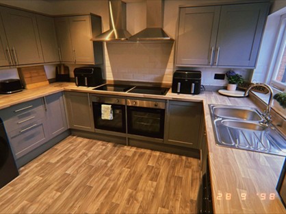 Room in a Shared House, Queen Street, LN11