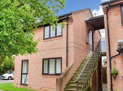 1 Bed Maisonette, Alderfield Close, RG7