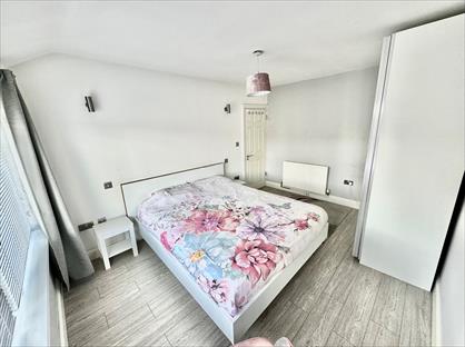 Room in a Shared House, Elm Park Avenue, RM12
