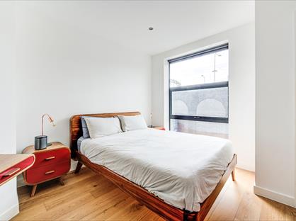 1 Bed Flat, Margerie Court, E2