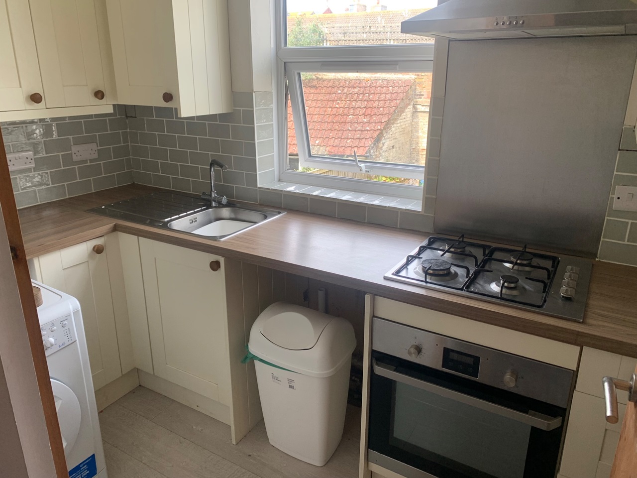 Eastbourne 1 Bed Flat, Langney Road, BN21 To Rent Now for £850.00 p/m