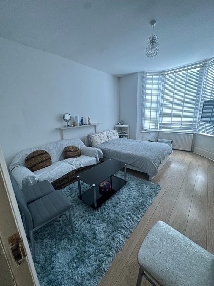 London 1 Bed Flat, Clarence Road, N22 To Rent Now for £1,300.00 p/m