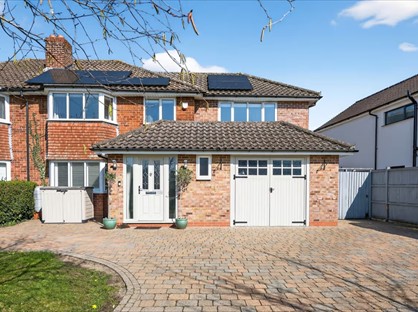 Room in a Shared House, Alexander Avenue, WR9