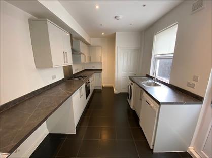 3 Bed Terraced House, Raglan Road, BR2