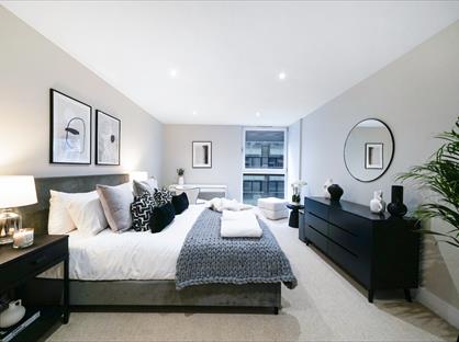 1 Bed Flat, Colbalt Point, E14