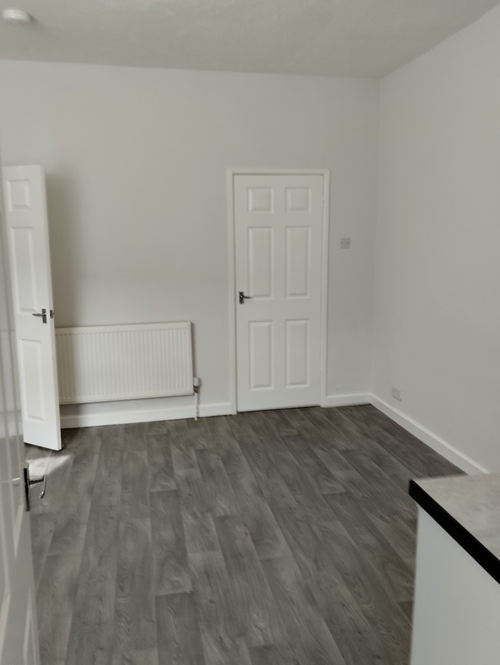 Hemsworth, Pontefract 3 Bed Terraced House, Victoria Street, WF9 To