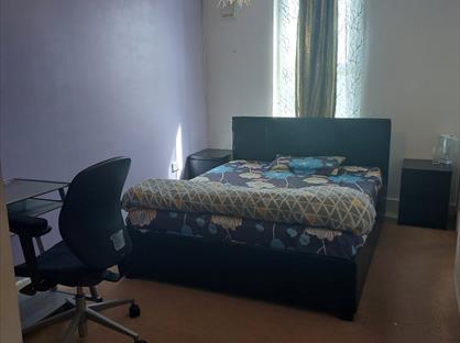 Room in a Shared Flat, Molineaux Court, TW3