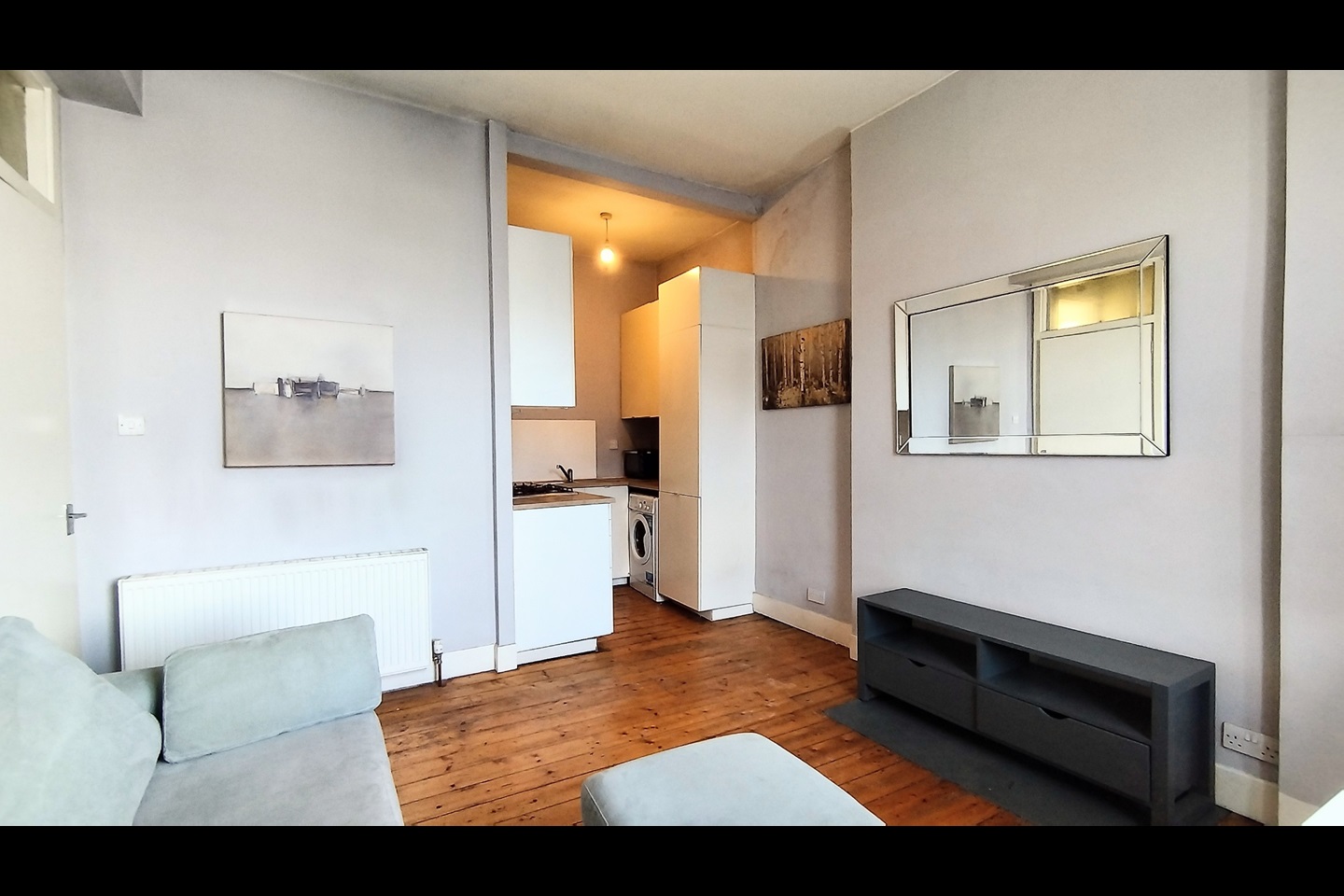 Edinburgh 1 Bed Flat, Salamander Street, EH6 To Rent Now for £995.