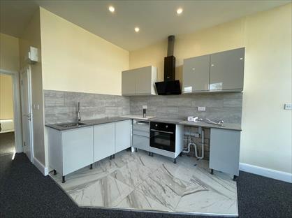 2 Bed Flat, Western Road, UB2