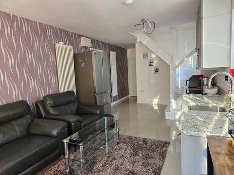 2 Bed Semi-Detached House, Christchurch Close, B15