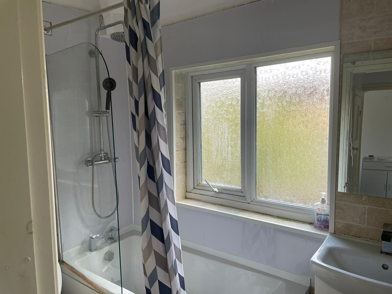 Liverpool 3 Bed SemiDetached House, Hildebrand Close, L4 To Rent