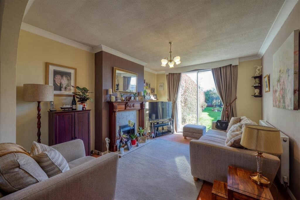 Additional image 2 of 3 Bed Semi-Detached House, Queensgate Drive Birstall, LE4, N1 7GU