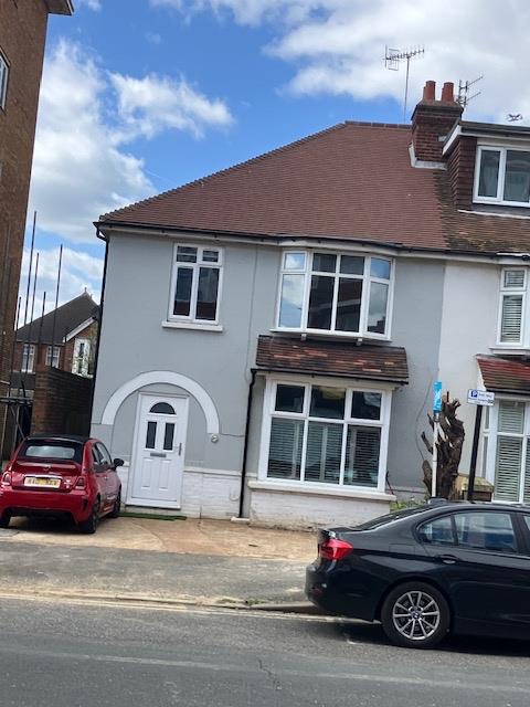 4 Bed Semi-Detached House, Hove Street, BN3, N1 7GU