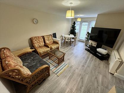 2 Bed Flat, Priestley Court, HP13