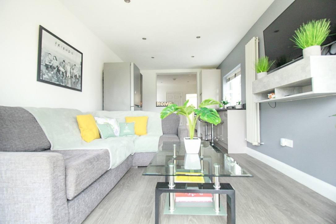 London Room in a Shared House, Sidcup Road, SE12 To Rent Now for £