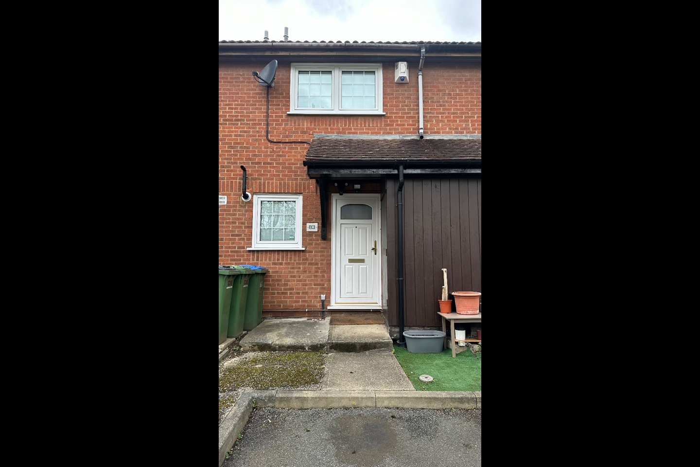 London - 2 Bed Terraced House, Goldfinch Road, SE28 - To Rent Now for £