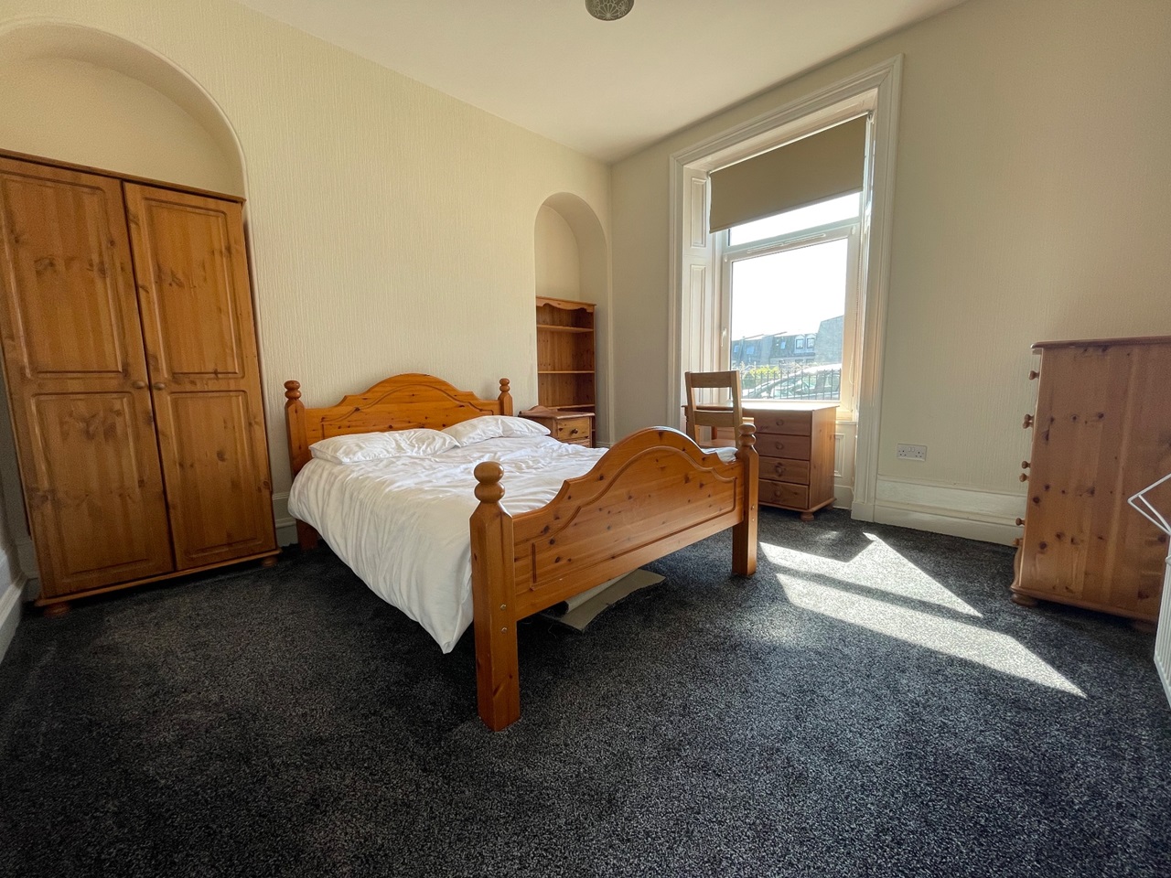 Aberdeen 3 Bed Flat, Elmbank Terrace, AB24 To Rent Now for £1,275.