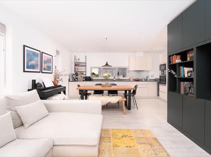 2 Bed Flat, Knightly Avenue, CB2