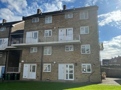 2 bed flat/apartment for rent in 2 Bed Maisonette, Hughenden Road, AL4