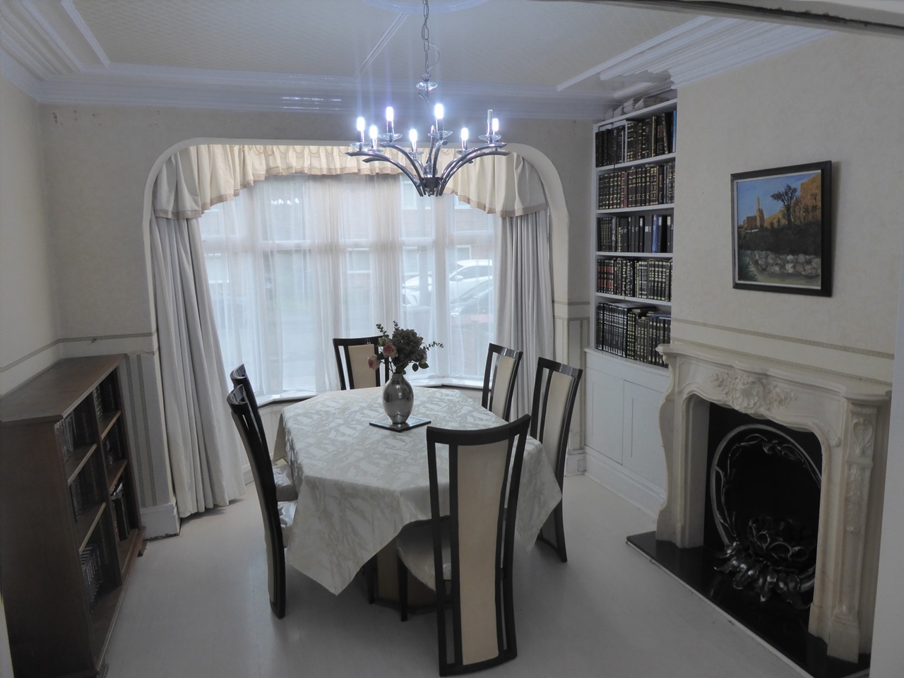 Prestwich, Manchester 6 Bed SemiDetached House, Albert Avenue, M25