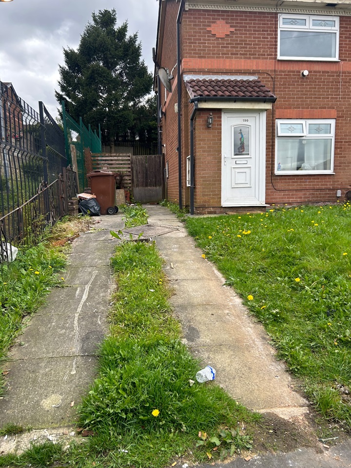 Oldham 2 Bed SemiDetached House, Lee Street, OL8 To Rent Now for £