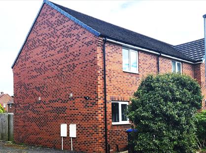 2 Bed Semi-Detached House, Fairbairn Road, SR8