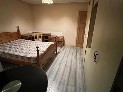 Room in a Shared House, Weston Park Road, PL3