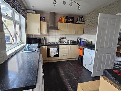 3 Bed Terraced House, Villa Road, CV6