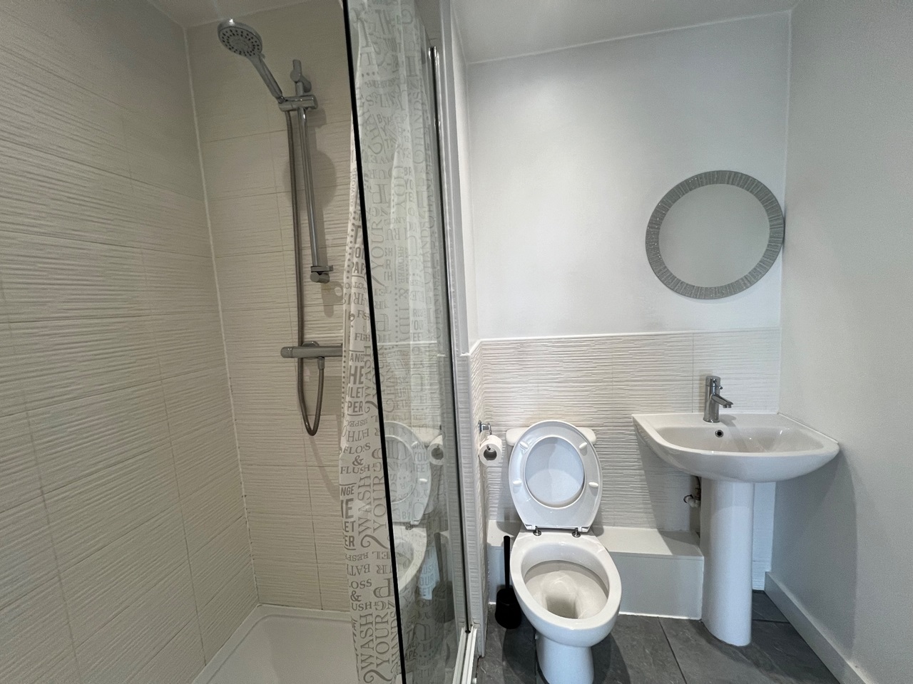 Manchester 2 Bed Flat, Droylsden, M43 To Rent Now for £1,000.00 p/m