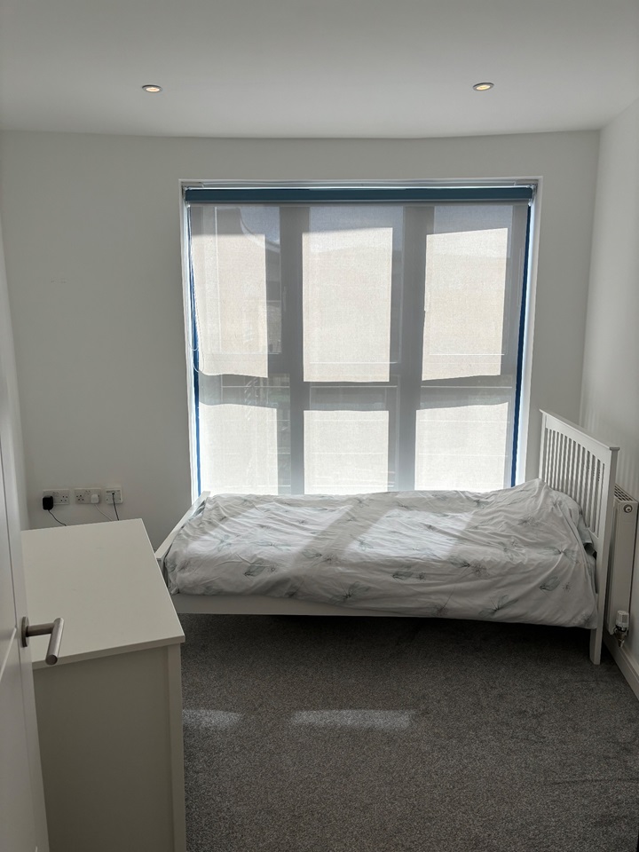 Greenhithe Room in a Shared Flat, Waterstone Way, DA9 To Rent Now