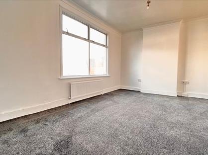 4 Bed Maisonette, Browning Road, E12