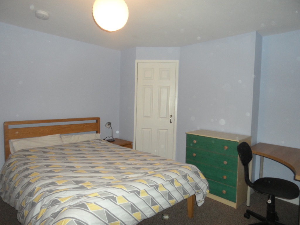 Birmingham Room in a Shared House, Fashoda Road, B29 To Rent Now for £495.00 p/m
