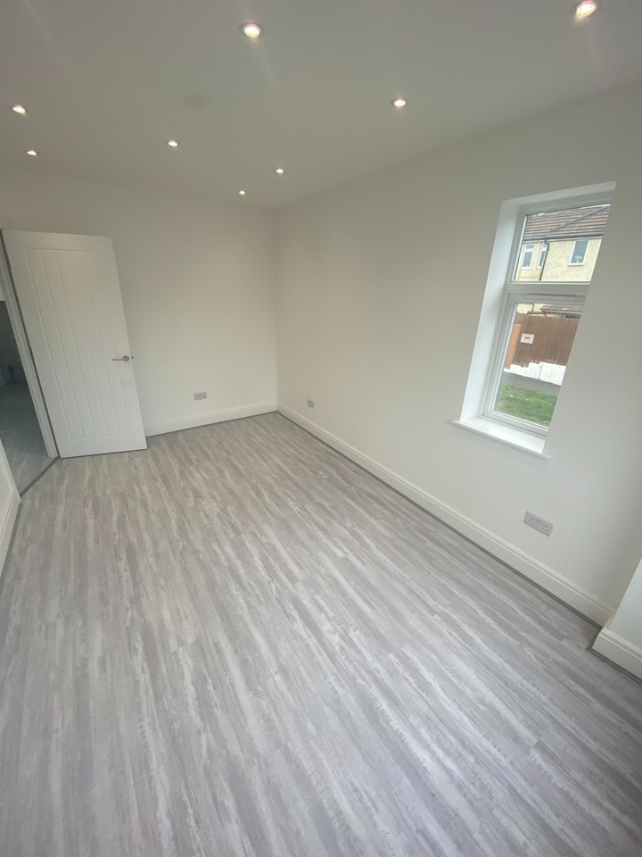 Carshalton Beeches 1 Bed Flat, Carshalton Road, SM5 To Rent Now for
