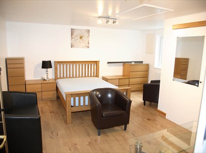 Studio Flat, Bragbury End, SG2