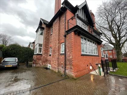 1 Bed Flat, Wilmslow Road, M20