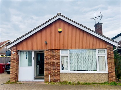 3 Bed Bungalow, Seacourt Road, SL3