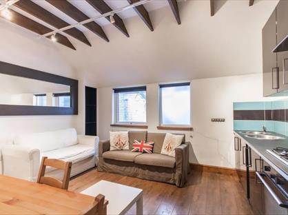 3 Bed Flat, Prince Of Wales Passage, NW1