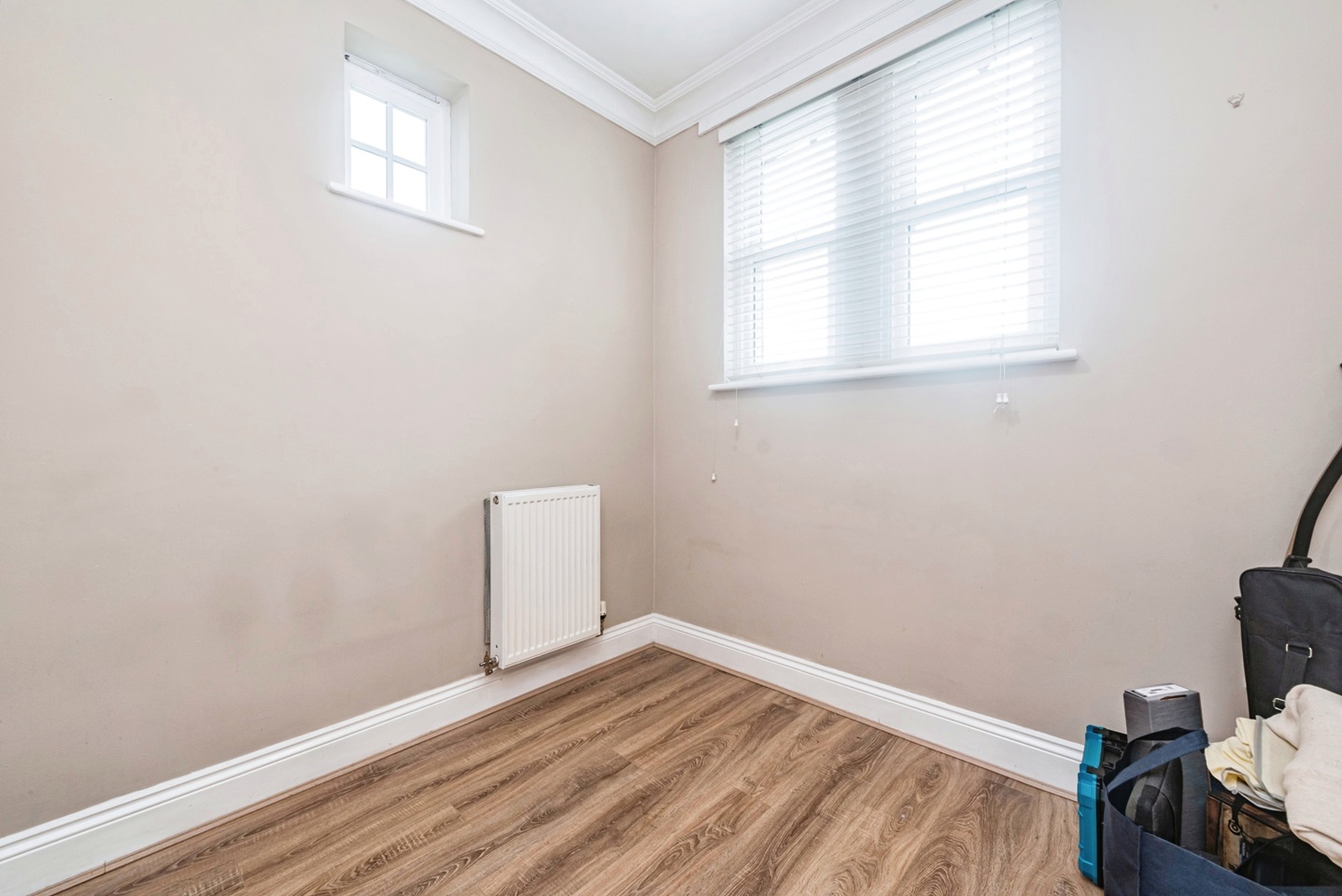 Basingstoke 2 Bed Flat, Sherborne Road, RG21 To Rent Now for £1,100