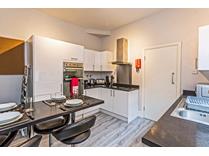 Room in a Shared House, Percy Street, S65