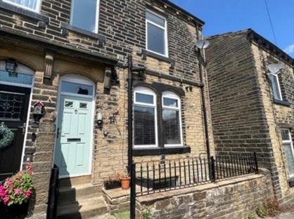 5 Bed Semi-Detached House, Church Street, BD22