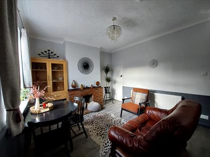 3 Bed End Terrace, Commercial Road, NG31