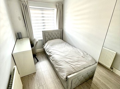 Room in a Shared House, Elm Park Avenue, RM12
