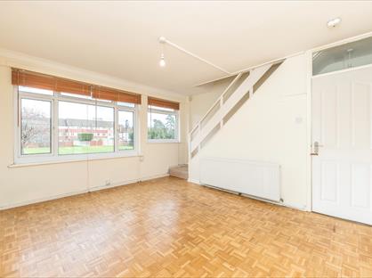 2 Bed Flat, Alanthus Close, SE12