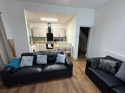 4 Bed Terraced House, Brookdale Road, L15