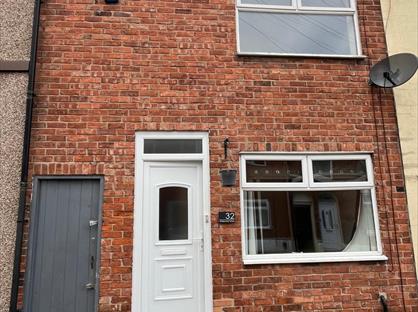 3 Bed Terraced House, Bridgewater Street, WA7