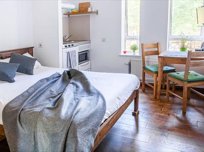 Studio Flat, Mapesbury Lodge, NW2