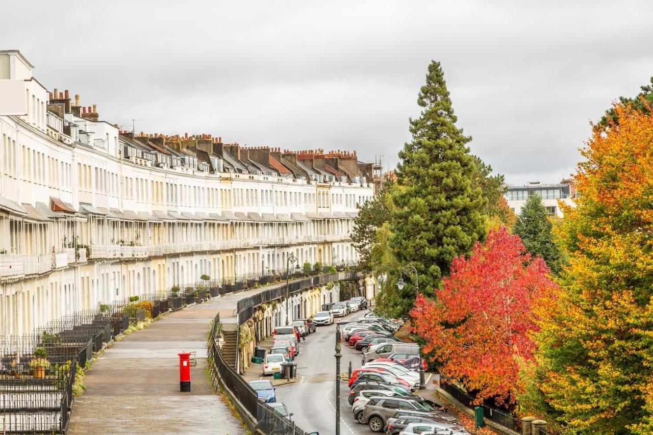 Additional image 17 of 2 Bed Flat, Royal York Crescent, BS8, N1 7GU